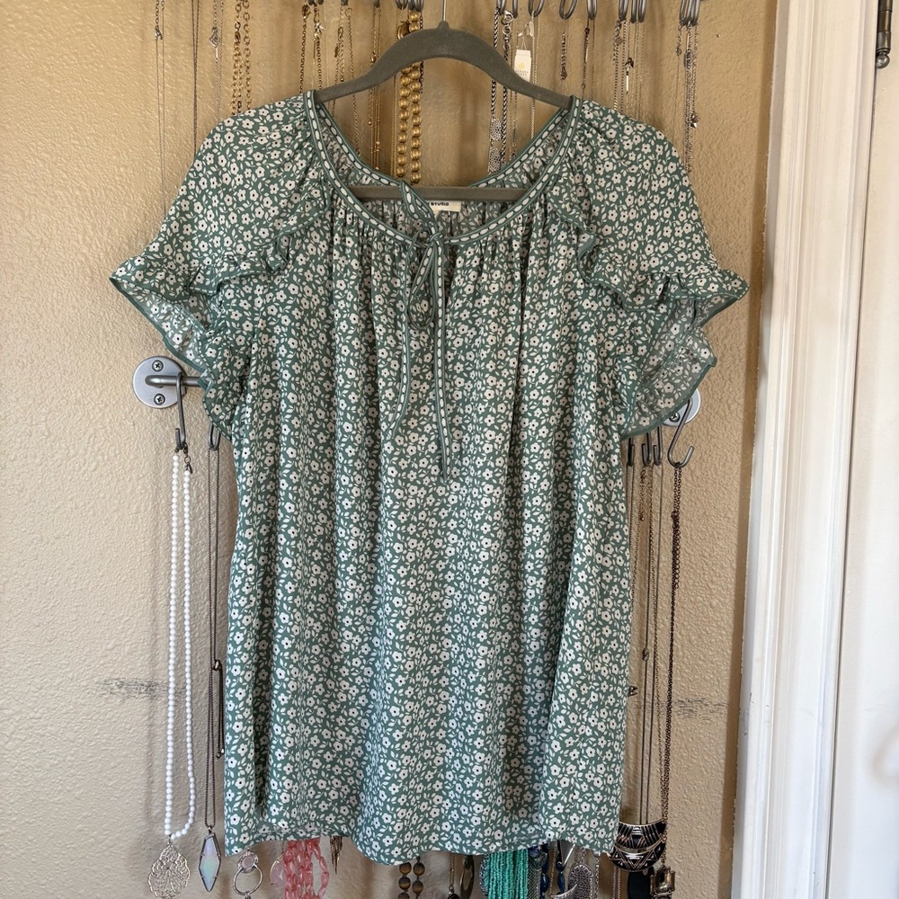 Tie Neck Floral Top